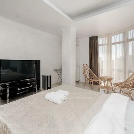 Arcadia New Aparthotel *